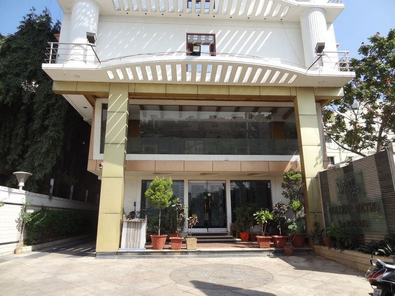 Golden Metro Hotel Bangalore Exterior foto