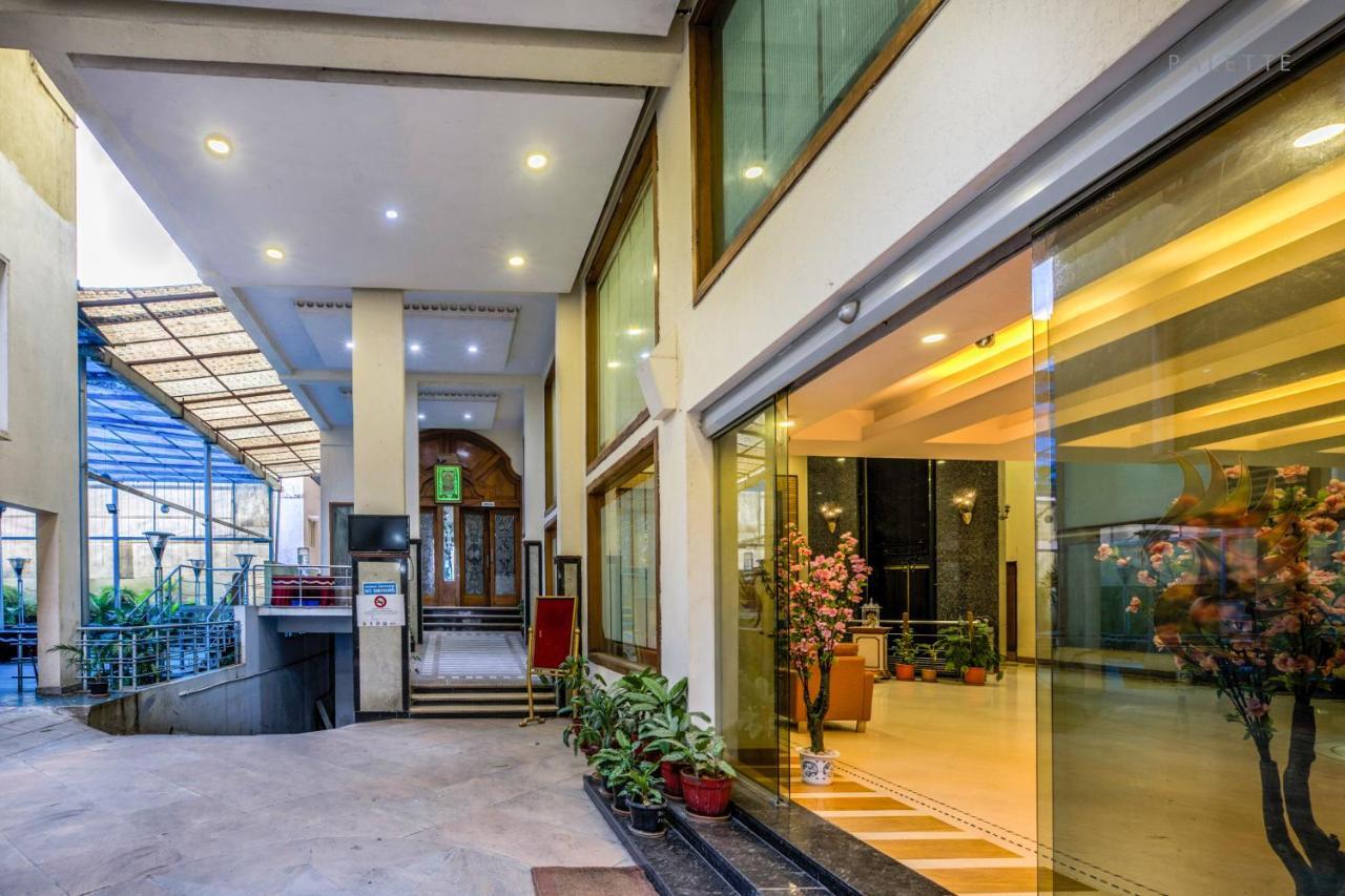 Golden Metro Hotel Bangalore Exterior foto